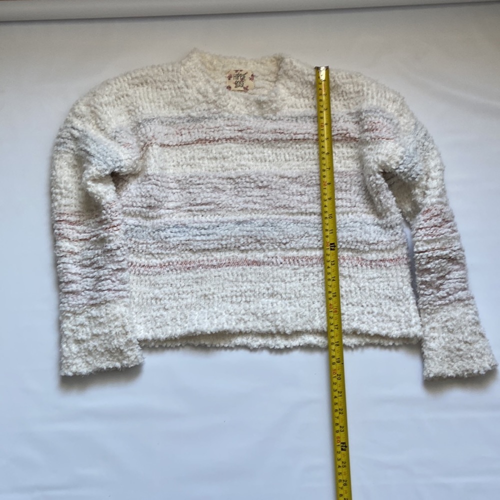 Hippie Rose sweater Size Medium - Picture 5 of 6
